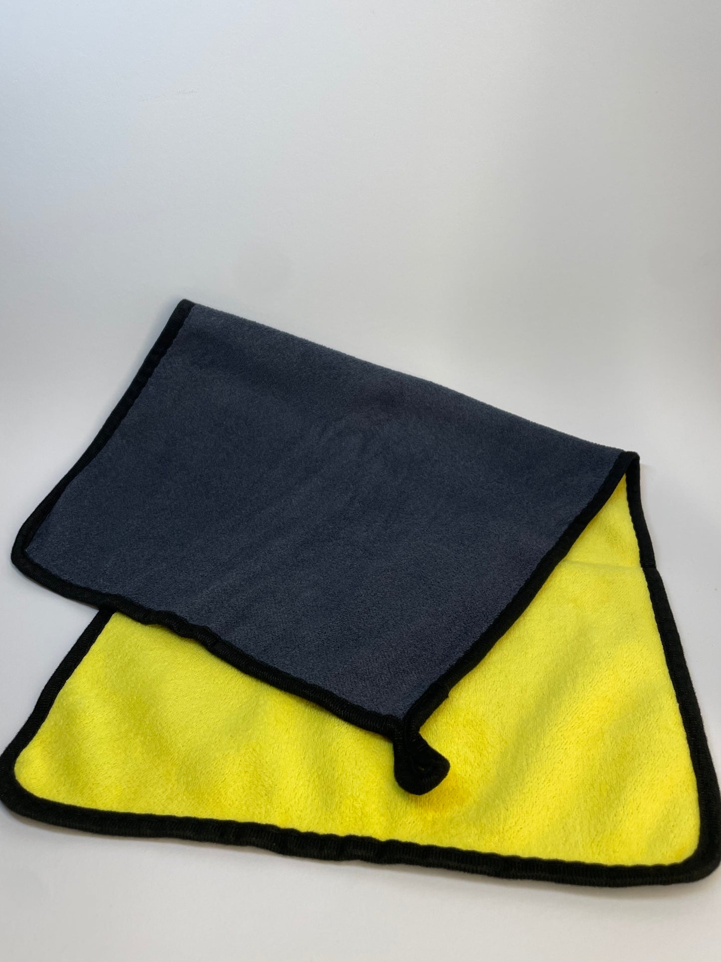 Mikrofaser Reinigungstuch Trockentuch – Für streifenfreie Sauberkeit und schnelles Trocknen