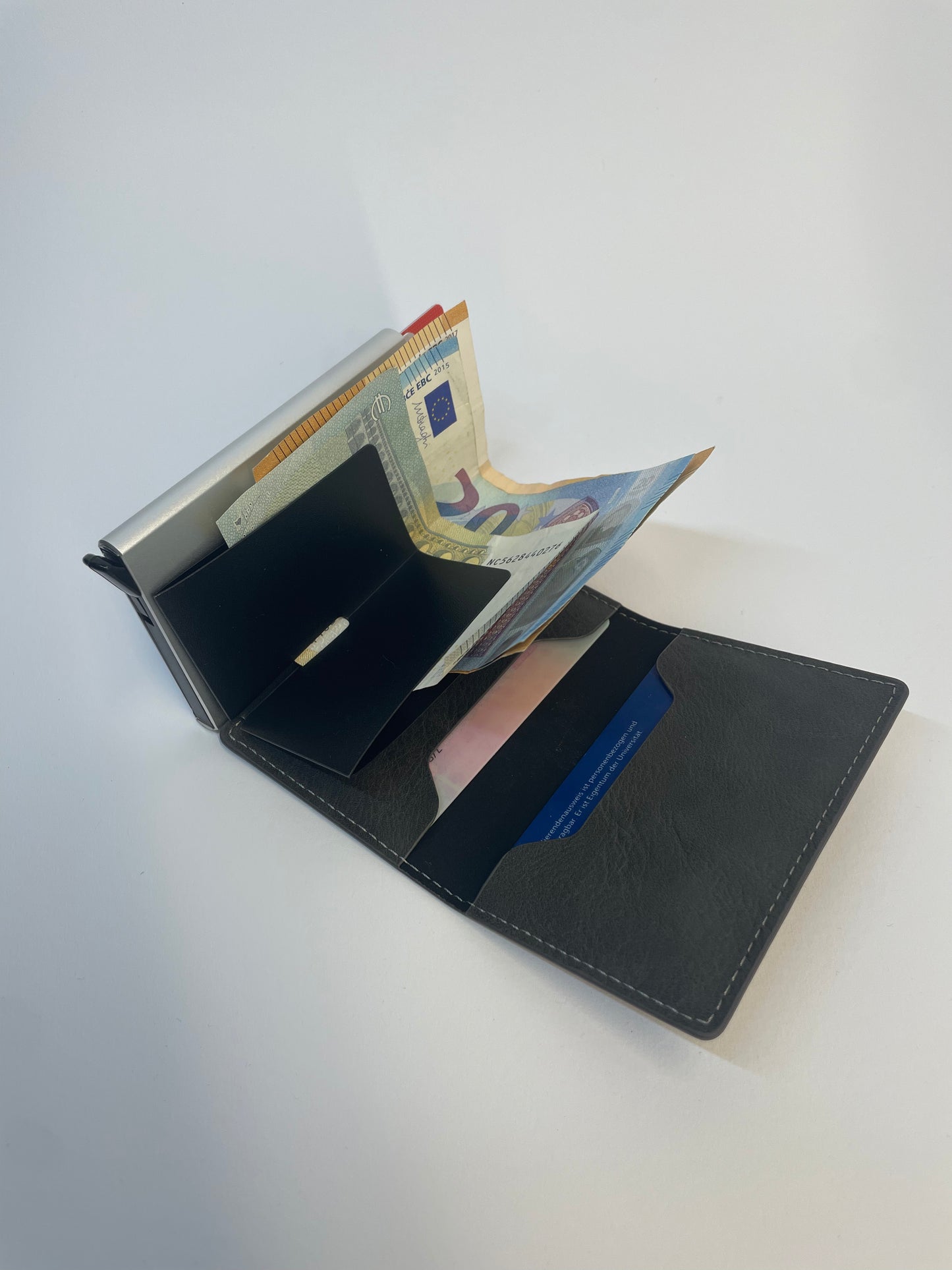 Geldbörse Slim – Schlankes Design für moderne Ansprüche